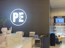 -PE SALON