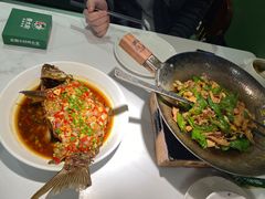 -费大厨辣椒炒肉(高铁吾悦广场店)