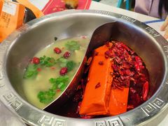 -憨铁匠老火锅(龙岗万科里店)