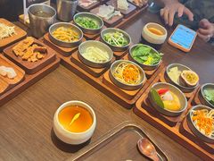 -银米·云南传统过桥米线(双廊黑金冠店)