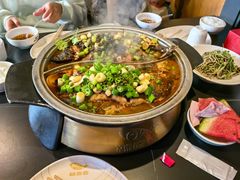 -辣尚瘾·烤鱼·新川菜(交大直营店)