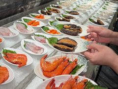 -雍容荟帝王蟹活龙虾展台自助(IFS黑金店)