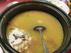 -土砂锅生态山庄·非遗砂锅雅鱼