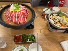 -WOW LUCKY创意韩料(龙阳广场店)