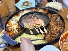 -亲昵春川鸡排(韩国美食街店)