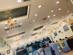 -马尔龙新疆饭店·清真(瑞景店)