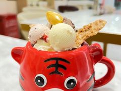 -哈根达斯(芳圆里店)