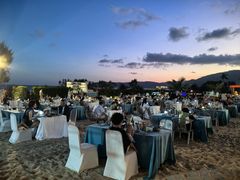 -亚龙湾希尔顿自助餐厅·海鲜·烧烤·沙滩BBQ·现场乐队