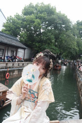 -一揽芳华汉服旗袍体验馆(拙政园店)