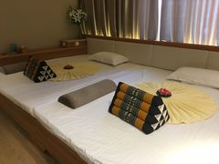 -良子足疗按摩