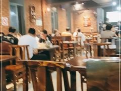 大堂-新疆烧烤王(广灵店)