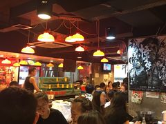 大堂-鲜入围煮花胶鸡海鲜火锅