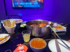 -唯爱KTV聚会餐厅(仙林东城汇店)