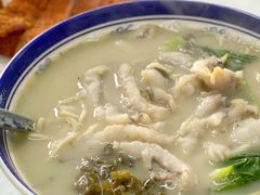 -明呈黄鱼面馆(斜土路店)