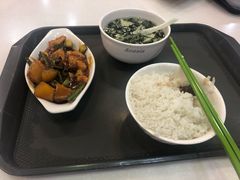土豆牛腩-亚惠美食(塘沽乐购店)