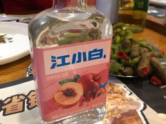 水蜜桃味江小白-喝丢一只鞋海鲜烧烤·海肠捞饭(市场店)