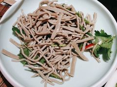 拌豆腐丝-管氏翅吧(国展店)