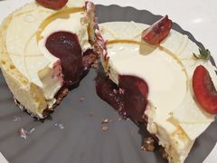 -潮一不贰·法式甜品·生日蛋糕·西式简餐(外滩店)