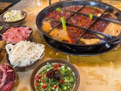 -正南齊北重庆老火锅(光华村直营店)