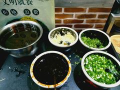 -马路边边麻辣烫串串火锅(体育西路店)