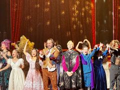 -交通银行前滩31演艺中心