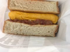 咸牛肉厚蛋多士-世记咖啡(氹仔外卖店)