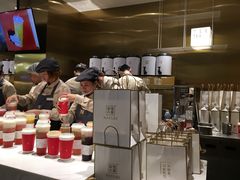 -奈雪的茶(湖滨银泰in77C区PRO店)