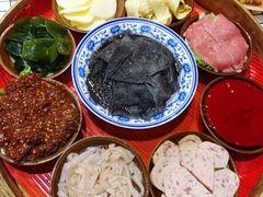 豪华版九大碗-董眼镜火锅(洪崖洞总店)
