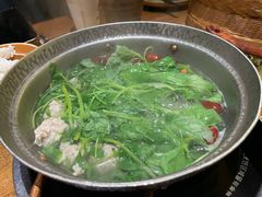 -吃饭皇帝大土家民族菜(正大广场店)