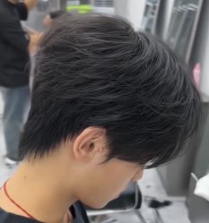 点击看大图 -尤司男士国潮理发馆