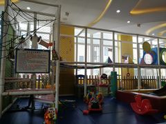 -兜莱·亲亲袋鼠国际早教