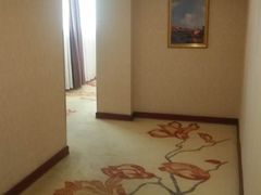 -维也纳酒店(深圳国际会展中心沙井上南店)