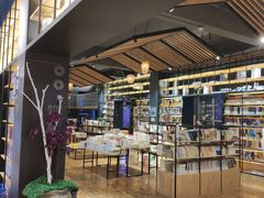 -新华书店(解放中路店)