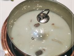 -洪氏嗨捞·猪肚鸡火锅(阳光天地店)