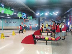 -极限PLAY运动娱乐新世界·团建派对潮玩休闲馆·室内蹦极高空游乐园