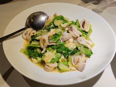 笔管鱼小白菜-开海·红岛海鲜虾水饺(石老人店)