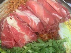部队锅-MI WU FACTORY米屋美食工厂餐厅(绿地店)