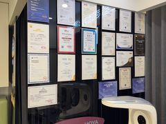 -三目眼镜·蔡司视觉合作店(青浦宝龙店)