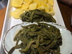 -万里闯关东铁锅炖菜馆(高新旗舰店)