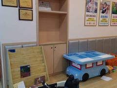 -金点蒙氏国际教育(悠然校区)