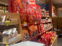 -良品铺子(白云新世界店)