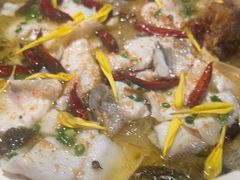 -渔语鱼酸菜鱼新川菜(来福士店)