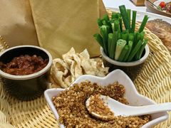 -鲁菜根·泰安菜(万达店)