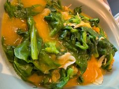 豌豆黄浸豌豆尖-半山腰·云南菜(侨福芳草地店)