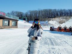 -庙香山滑雪场