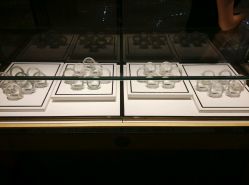 -北京七彩云南翡翠珠宝旗舰店(月坛店)