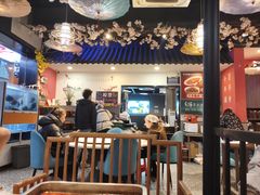-老街烧烤大排档·地道湖北菜·龙虾馆(汉口火车站店)