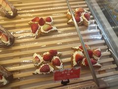 草莓丹麦-面包新语(龙湖·西宸天街店)