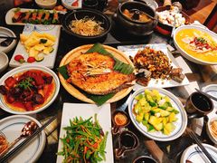 -云海肴·汽锅鸡·云南菜(天山百盛优客店)