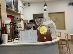 -白鹅咖啡(金城花园店)